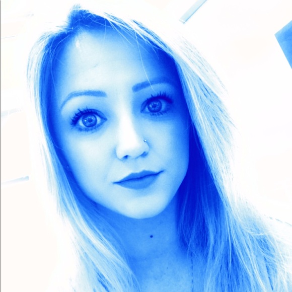 Meet your Posher, Lindsay - Picture 1 of 1